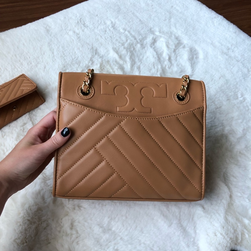 🎉HP🎉Tory Burch Alexa Purse/Wallet Set - Picture 6 of 6